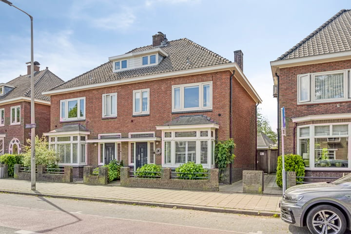 Laaressingel 66 in Enschede foto