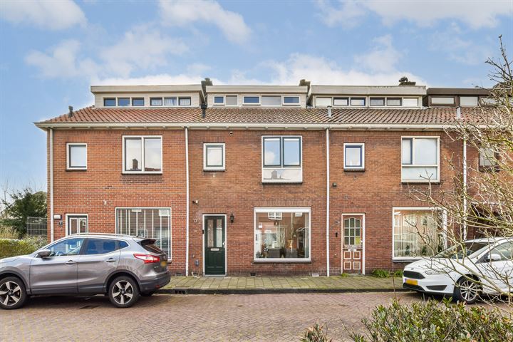 Ladderbeekstraat 13 in Velsen-Noord