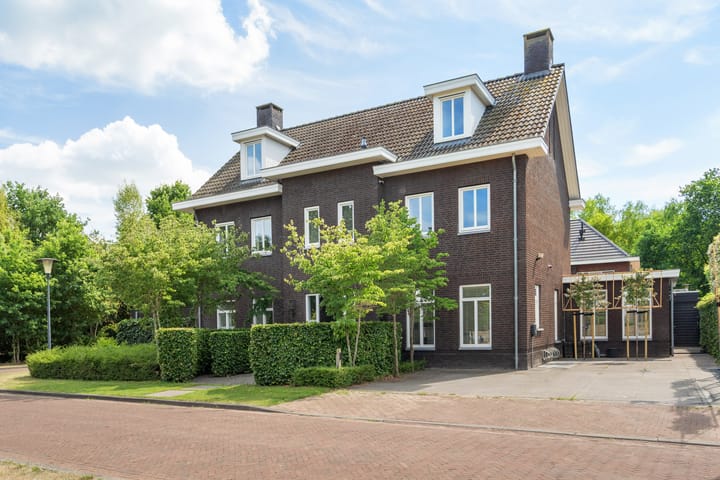 Lage Daalakker 12 in Bavel