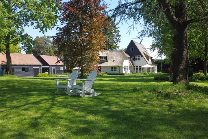 Lage Laarderweg 106 in Huizen