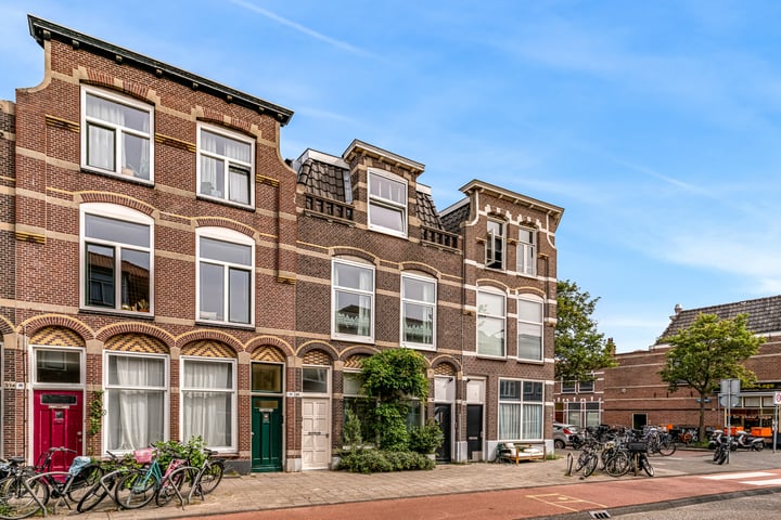 Lage Rijndijk 41 in Leiden