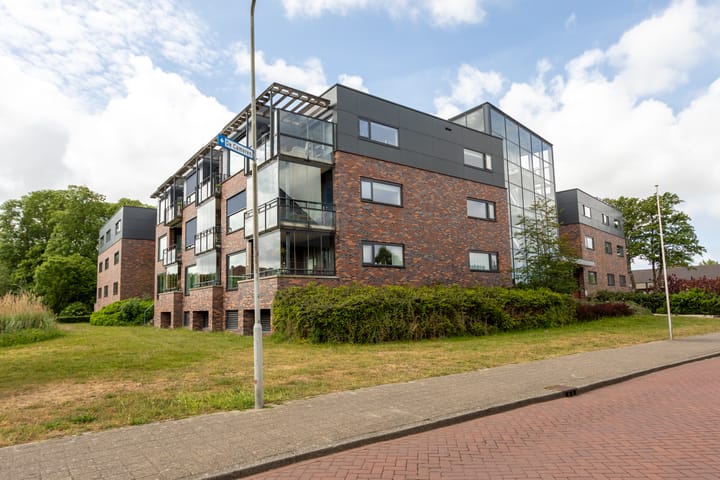 Lage Weide 22 in Limmen