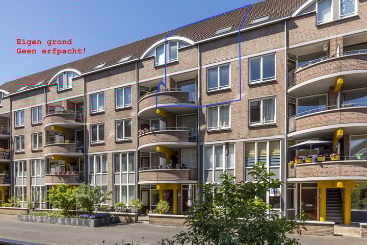 Lakenweversplein 35D in Maastricht foto