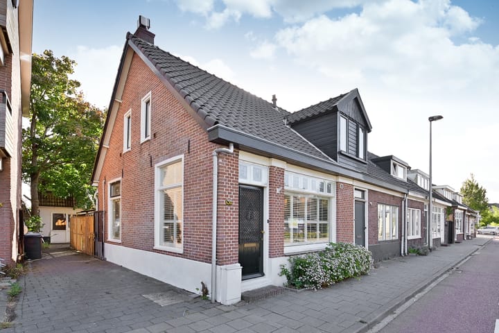Lambertus Hortensiuslaan 130 in Naarden
