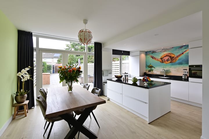 Lamoenweg 6 in Huizen