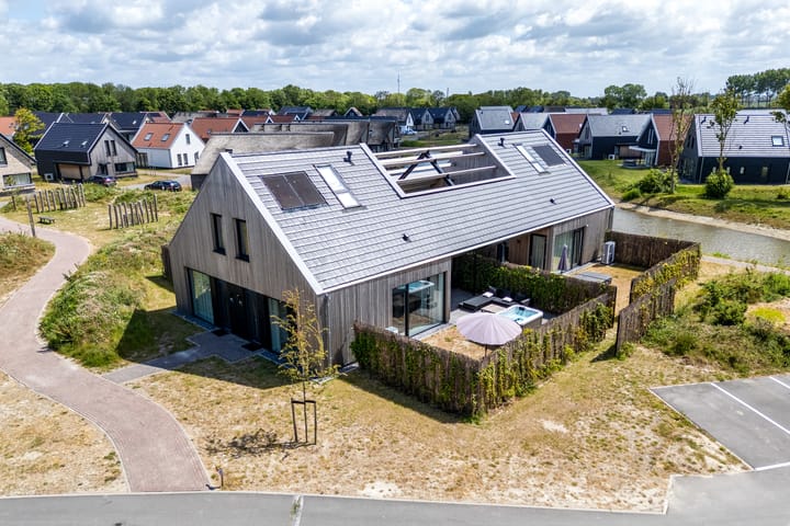 Photo of property Lampsinsdijk 8-111, Nieuwvliet