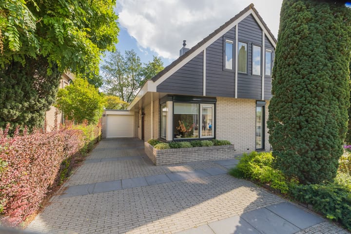 Landleeuw 43 in Hoofddorp