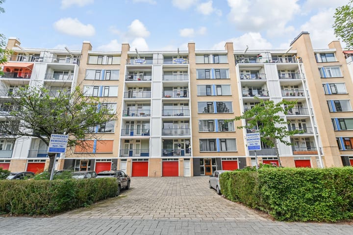 Landréstraat 737 in 's-Gravenhage