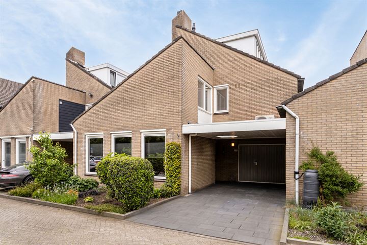 Landschrijversveld 210 in Uden