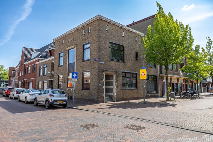 Landstraat 69 in Delfzijl Foto