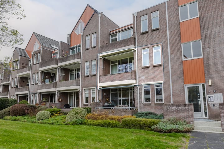 Lanenburg 107 in Heerenveen