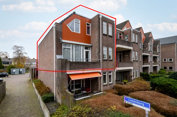 Photo of property Lanenburg 120, Heerenveen