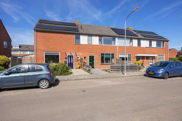 Photo of property Lange Akker 22, Uithuizermeeden