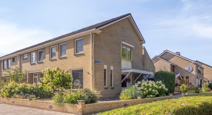 Photo of property Lange Dam 40, Urk