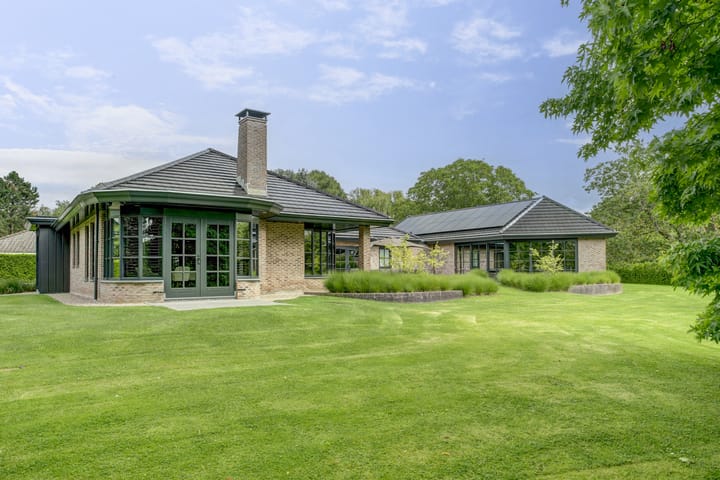 Photo of property Lange Deelelaan 6, Andijk