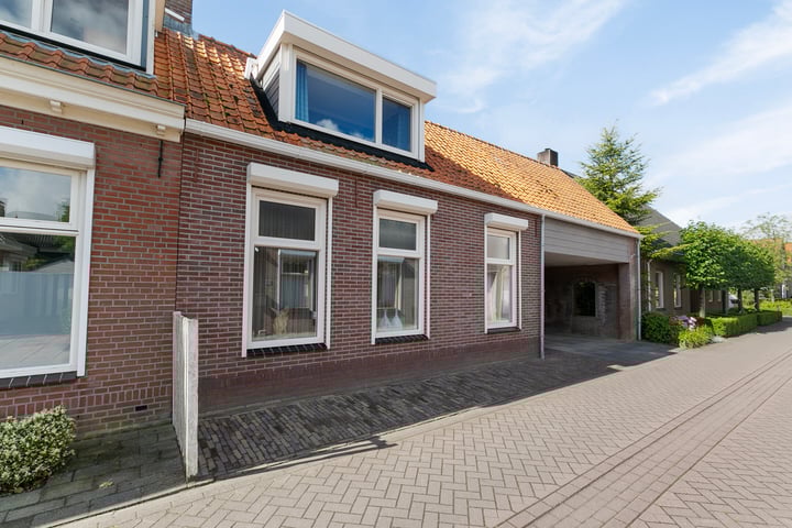 Photo of property Lange Dreef 5, Oosterland