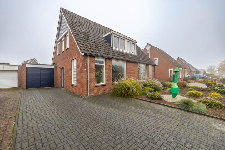 Photo de la maison Lange Drift 13, Uithuizermeeden