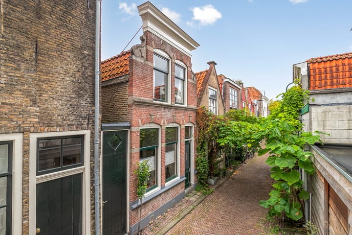 Lange Dwarsstraat 5 in Gouda foto
