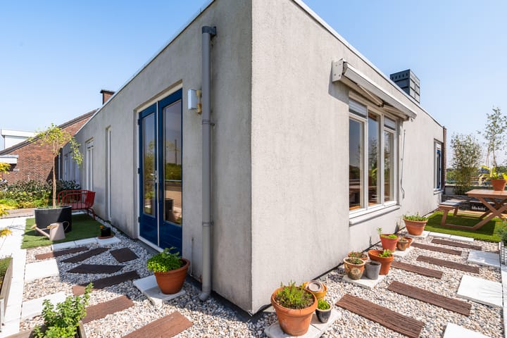 Photo of property Lange Hilleweg 72A, Rotterdam