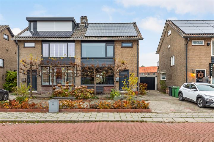 Lange Zijde 16 in Zevenhuizen