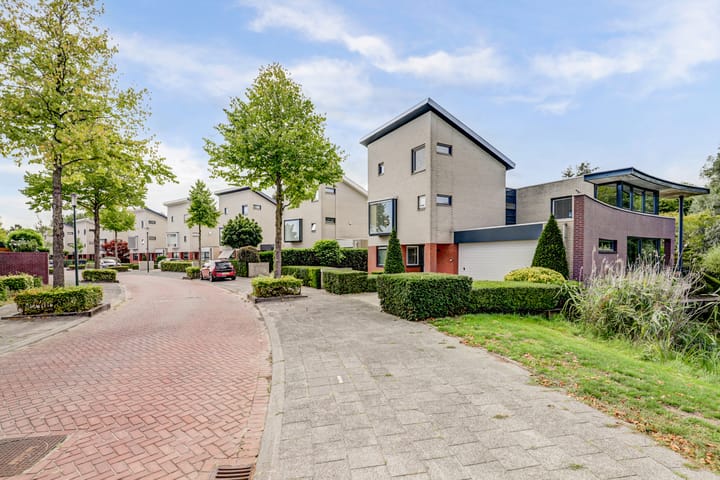 Langedaal 5 in Dordrecht photo
