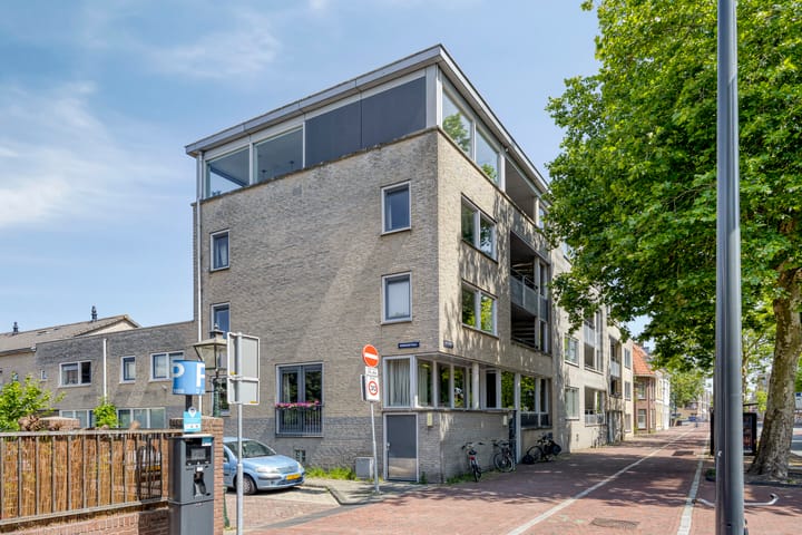 Photo of property Langegracht 222, Leiden