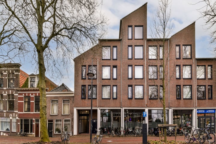 Langegracht 69B in Leiden