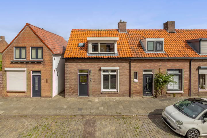Langenoordstraat 48 in Zevenbergen