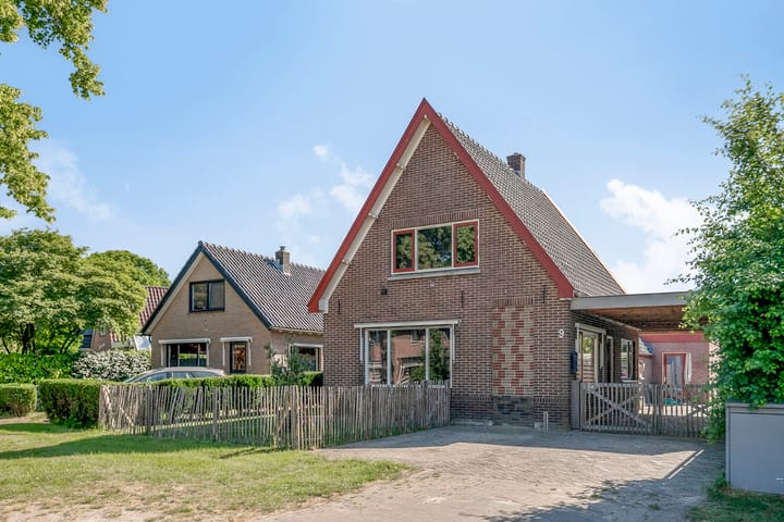 Langeslag 9 in Heerde foto