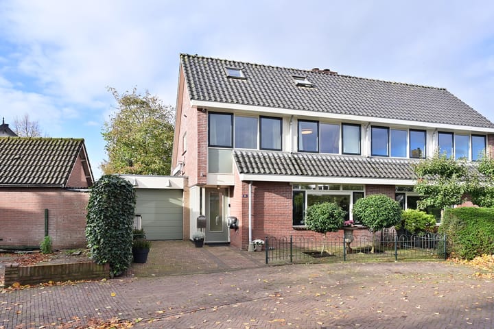 Langestraat 68 in Huizen
