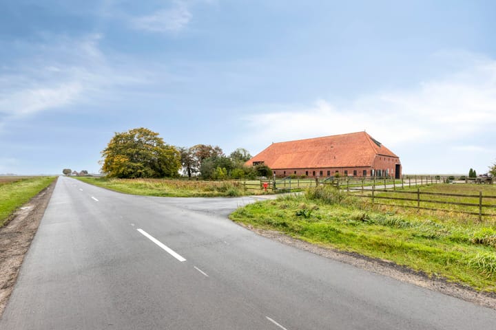 Langeweg 1 in Oostwold photo