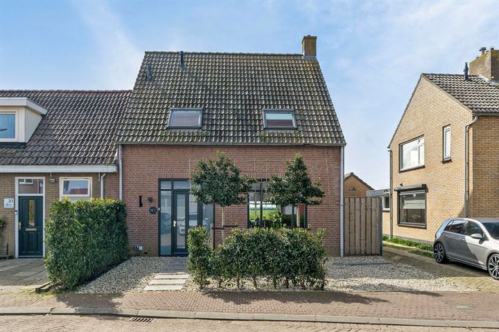 Photo of property Langeweg 33, Sint Philipsland