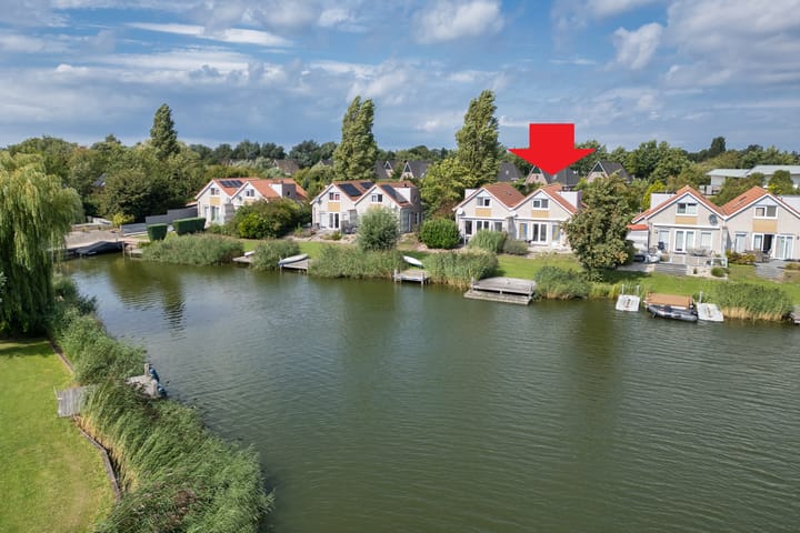 Langezand 7 in Makkum
