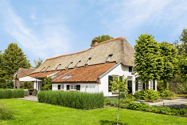 Photo of property Langsteeg 4, Veghel