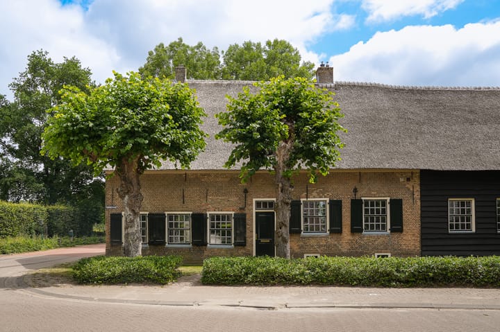 Langstraat 15 in Uitwijk foto