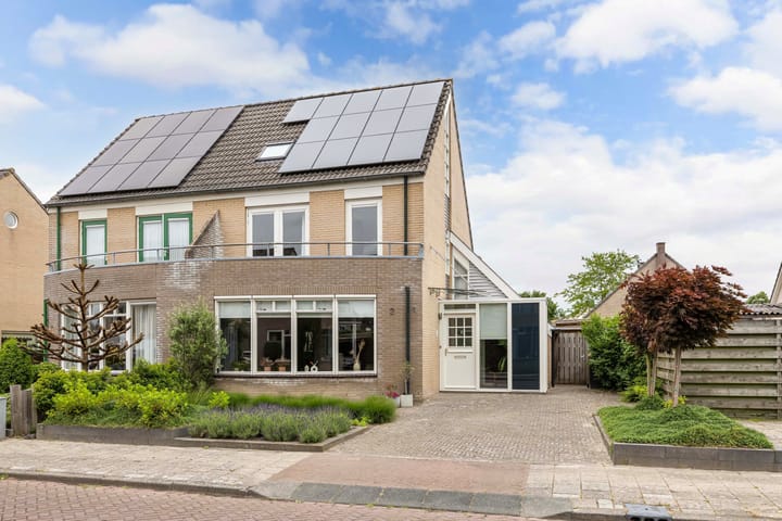 Langstraat 2 in Emmeloord