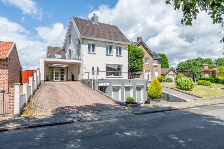 Photo of property Langstraat 20, Schimmert