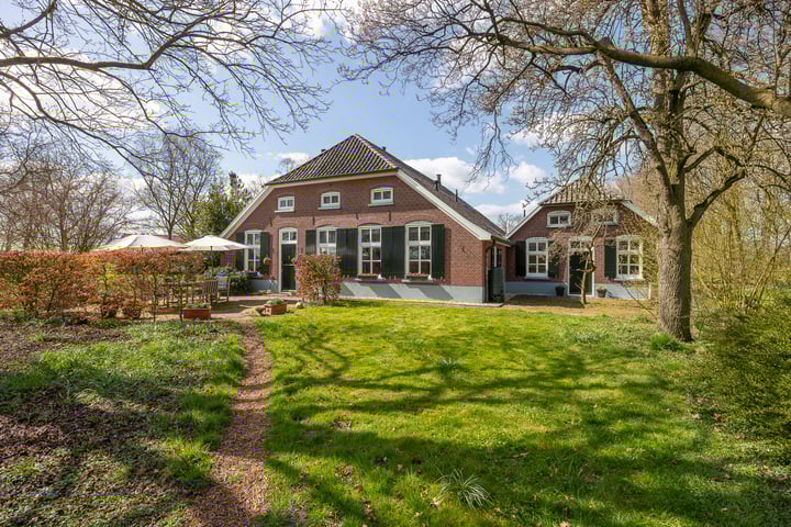 Photo of property Lankhorsterweg 13, Heelweg