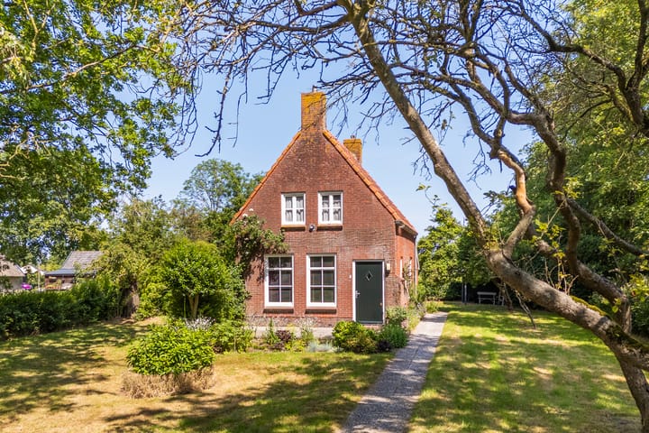 Photo of property Lânsbuorren 7, Sumar