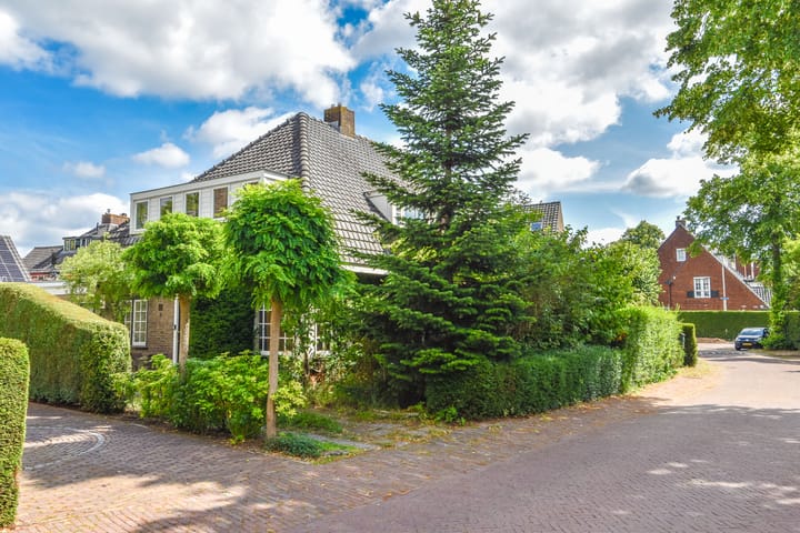 Lantentijmen 4 in Laren photo