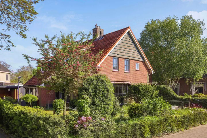 Larenseweg 87 in Holten
