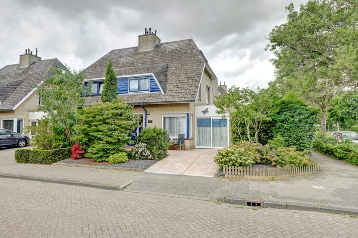 Larikshof 2 in Papendrecht foto