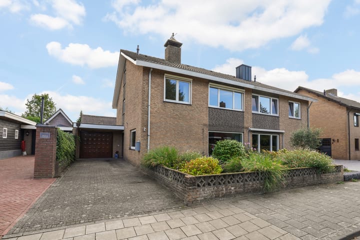 Lariksstraat 2 in Nieuwkuijk
