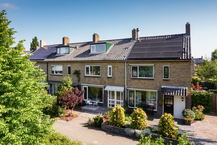 Larixlaan 4 in Nootdorp