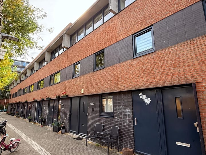 Lau Mazirellaan 49 in 's-Gravenhage