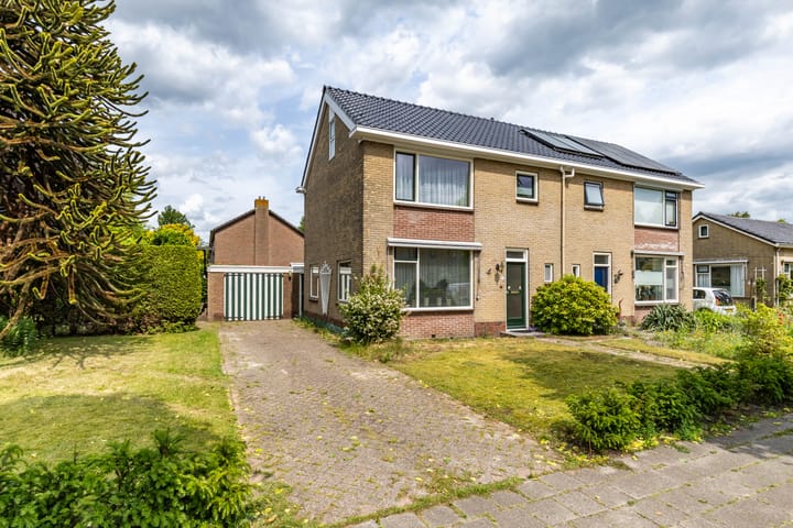 Photo of property Lauermanstraat 11, Burgum