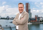 Foto van Laurens van den Berg, Directeur bij Huysvisie, makelaar anno nu.