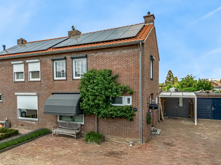 Ledderkenstraat 11 in Stein foto