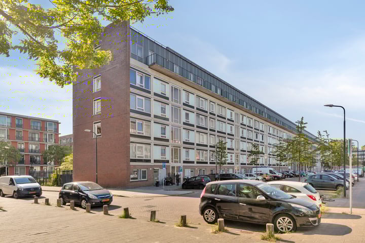 Lederambachtstraat 190 in Amsterdam foto
