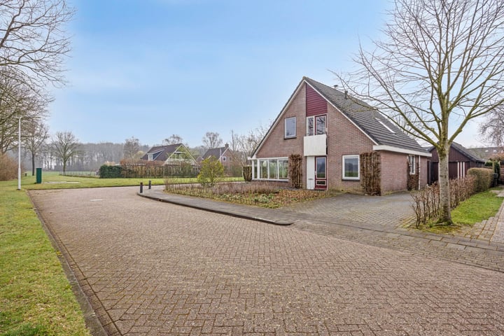 Photo of property Leegemaad 12, Oosterwolde